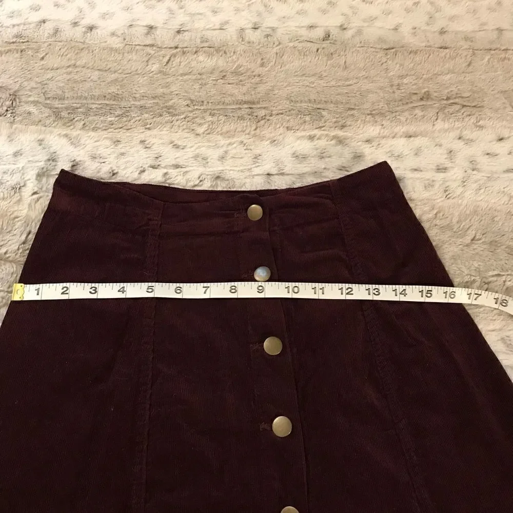 : : Xhilaration 90s Corduroy A Line Mini Skirt : :